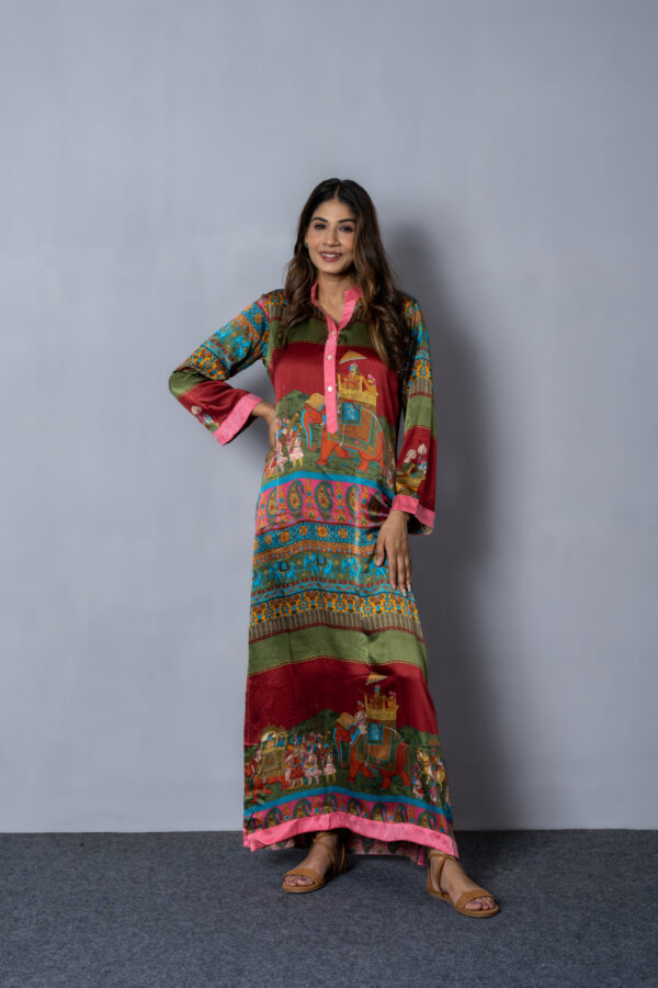 Royal Elephant Heritage Dress Royal Elephant Heritage Dress